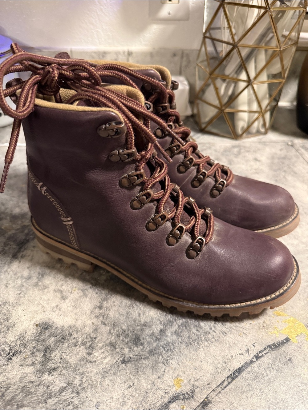 Kodiak Fernie dark brown waterproof Leather Lace-Up Hiking Boots size 8